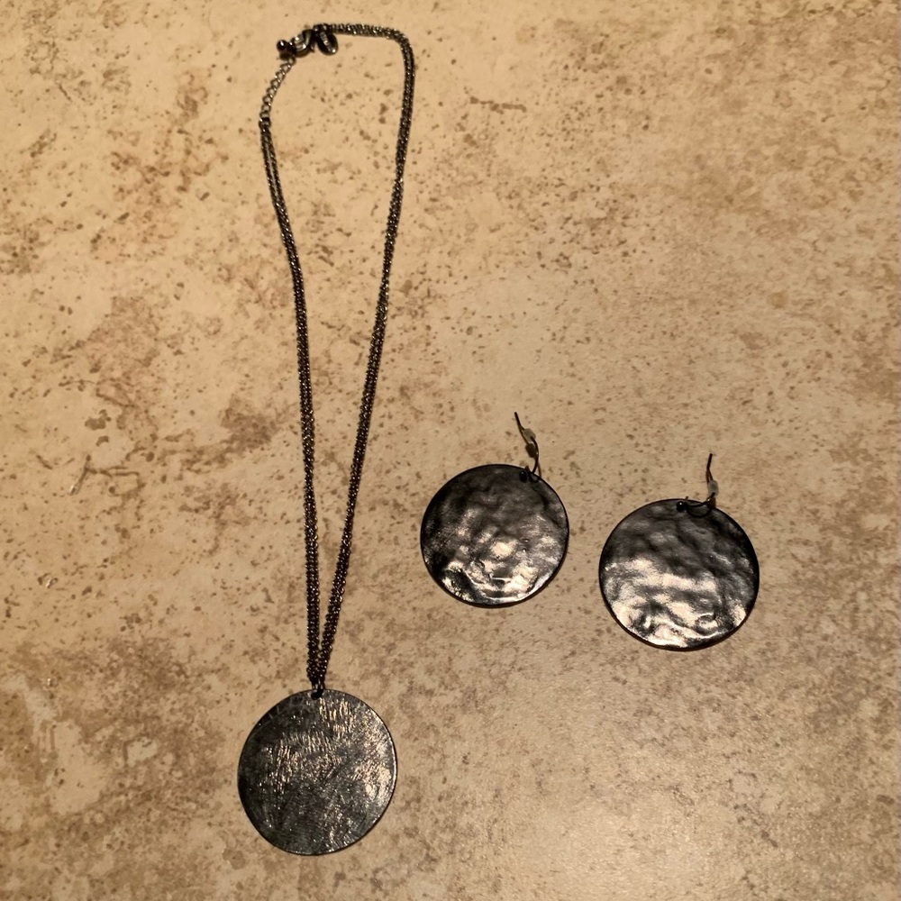 Express Vintage Necklace And Earrings Dangle Set